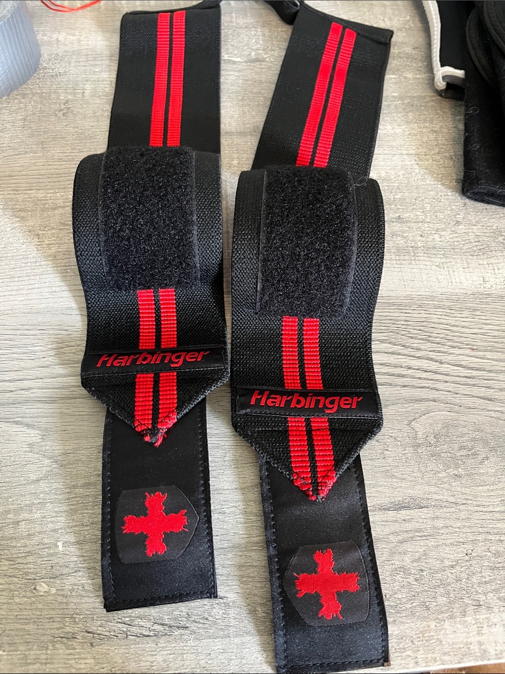Harbinger Men’s Black and Red Performance Lifting Straps